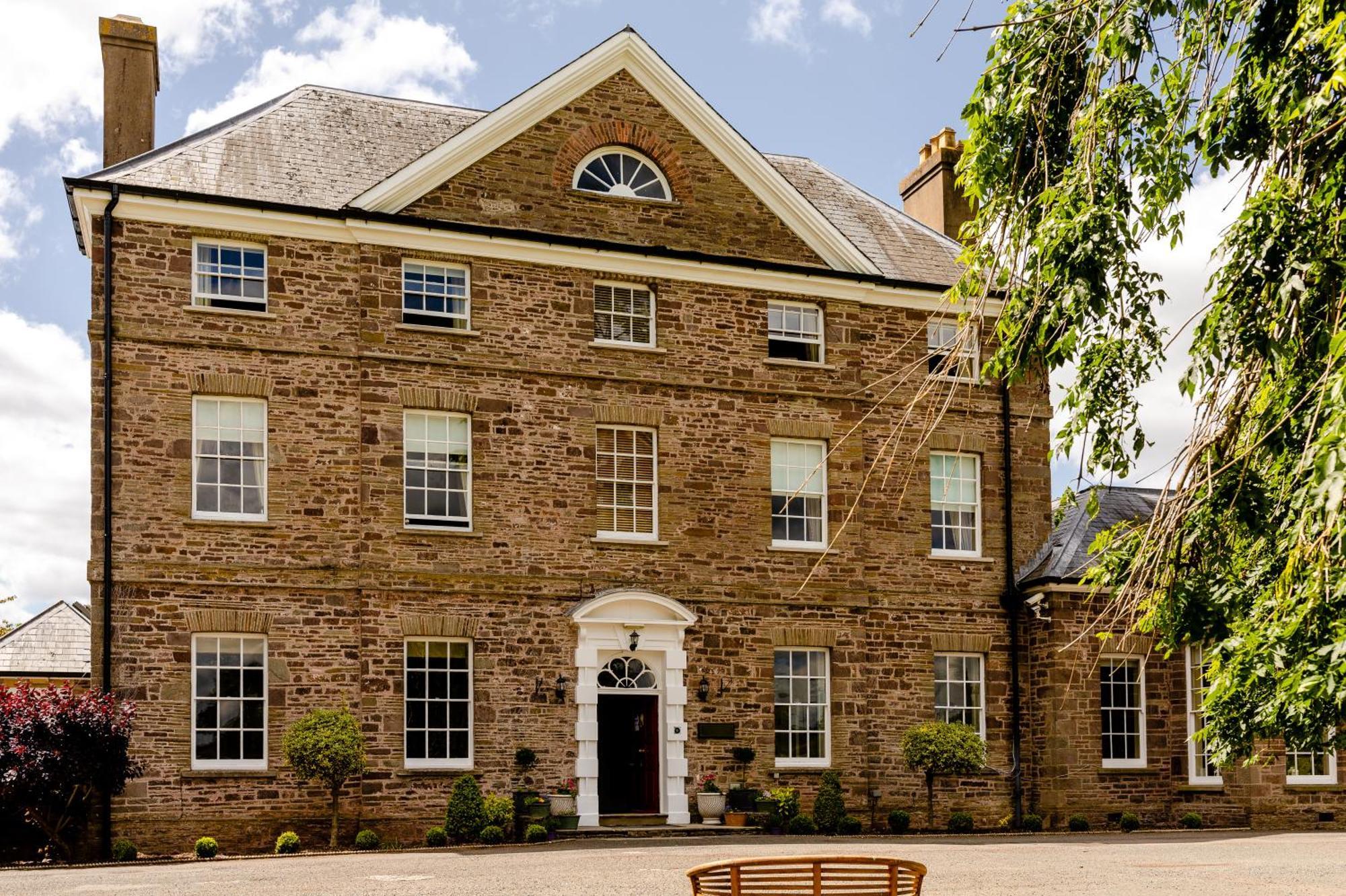 Peterstone Court Country House Restaurant & Spa Brecon Eksteriør bilde