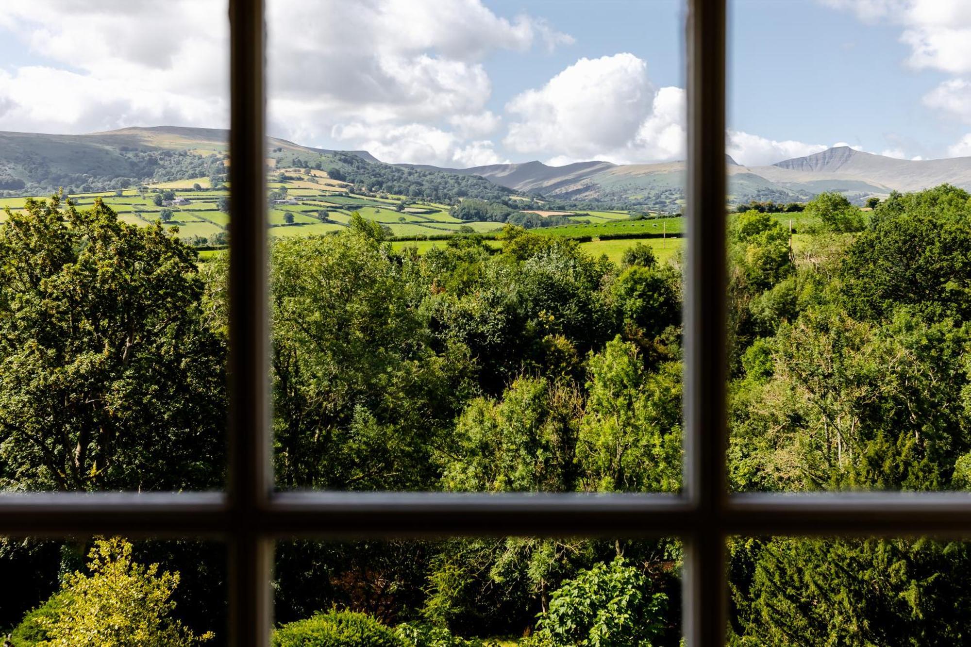 Peterstone Court Country House Restaurant & Spa Brecon Eksteriør bilde